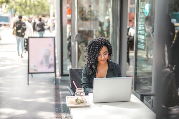 como lidar com impostos como freelancer